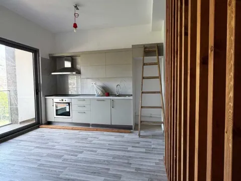 Prodaja, jednosoban stan, 40m², Centar, Bar - image 4