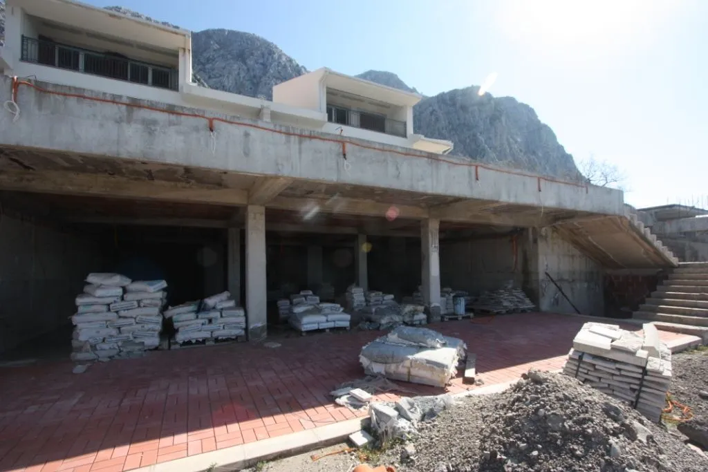 Sale, house, 1100m², Blizikuće, Budva