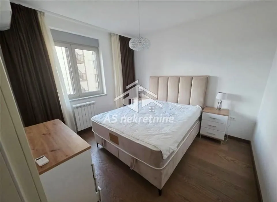 Rent, four bedroom apartment, 80m², Tašmajdan, Palilula Sve Podlokacije