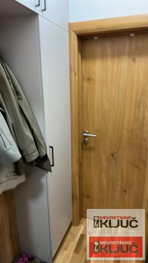 Prodaja, trosoban stan, 77m², Sremska Kamenica, Petrovaradin