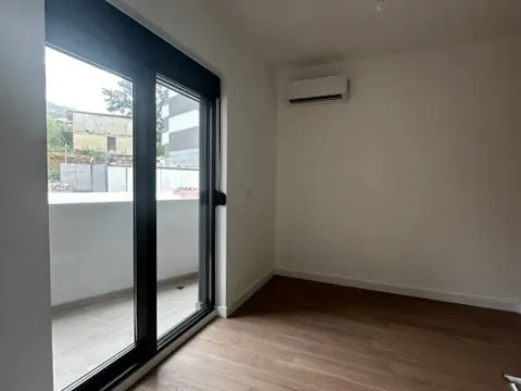 Prodaja, jednosoban stan, 40m², Bečići, Budva