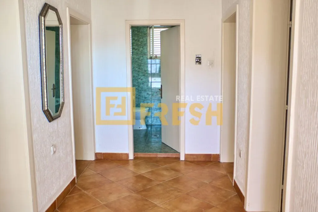 Izdavanje, dvosoban stan, 90m², Tološi, Podgorica
