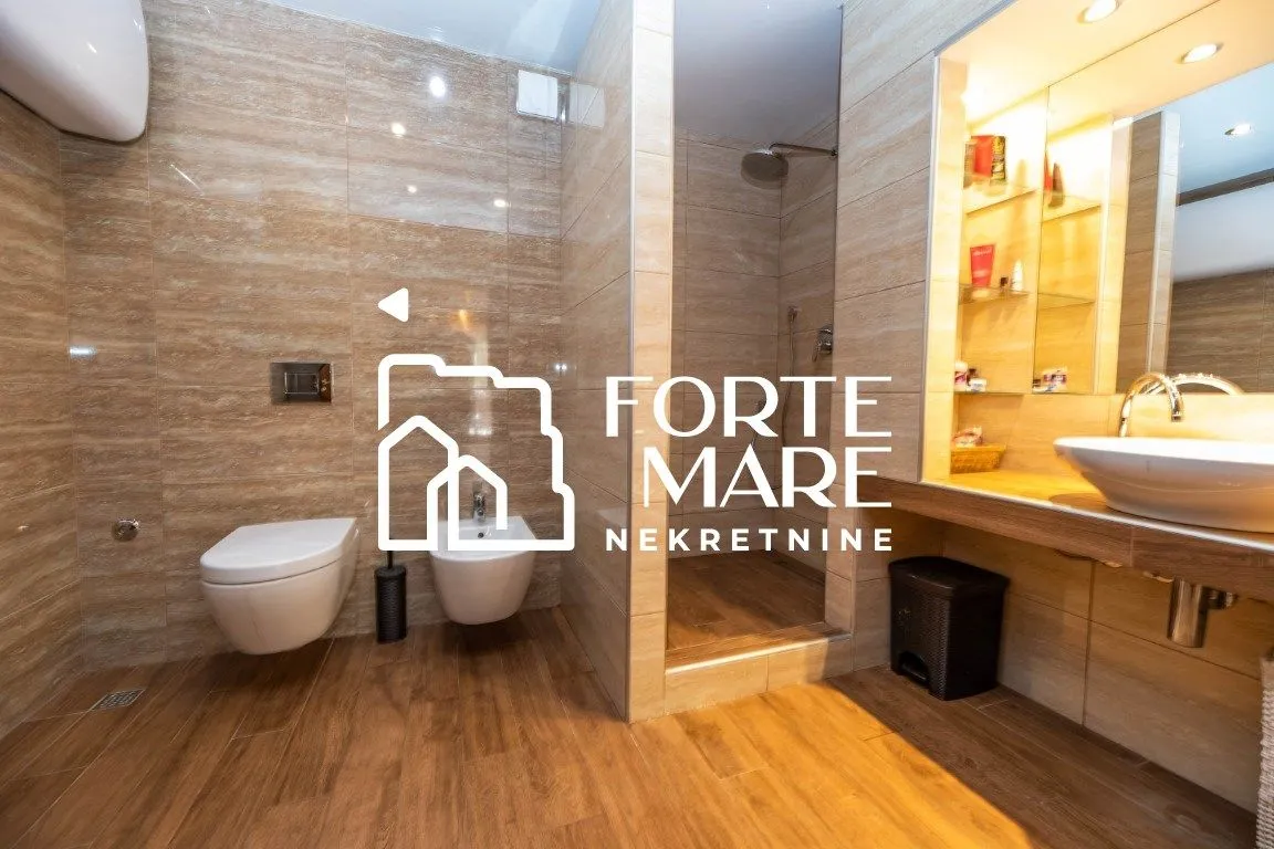 Prodaja, kuća, 226m², Bijela, Herceg Novi