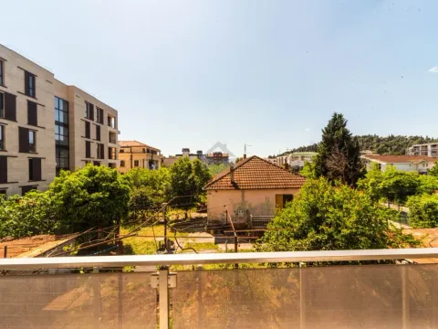 Rent, three bedroom apartment, 86m², Stara Varoš, Podgorica - image 27