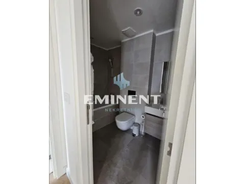 Izdavanje, trosoban stan, 80m², Savski Venac, Beograd - image 7