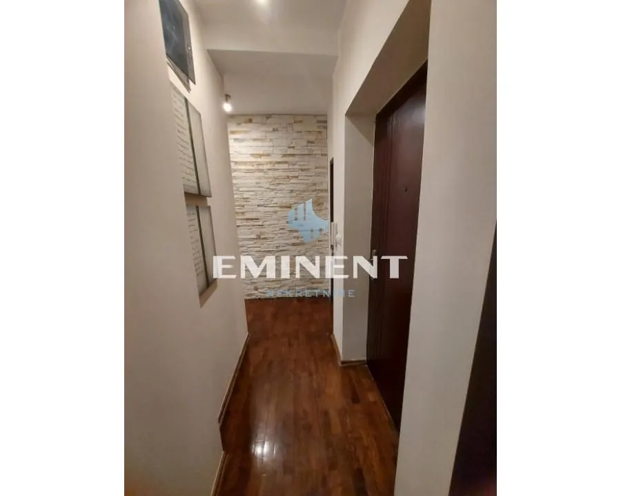 Rent, three bedroom apartment, 90m², Vračar Sve Podlokacije, Beograd