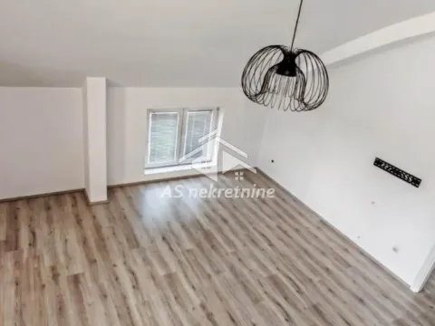 Izdavanje, trosoban stan, 74m², Gradska Bolnica, Zvezdara Sve Podlokacije - image 5