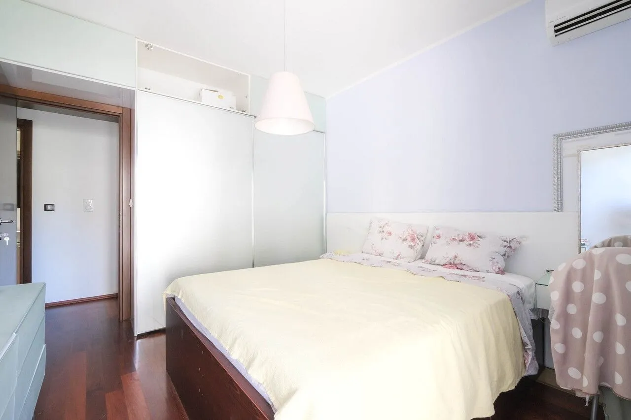 Prodaja, dvosoban stan, 85m², Dobrota, Kotor