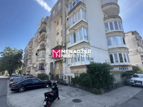 Prodaja, dvosoban stan, 71m², Zagorič, Podgorica