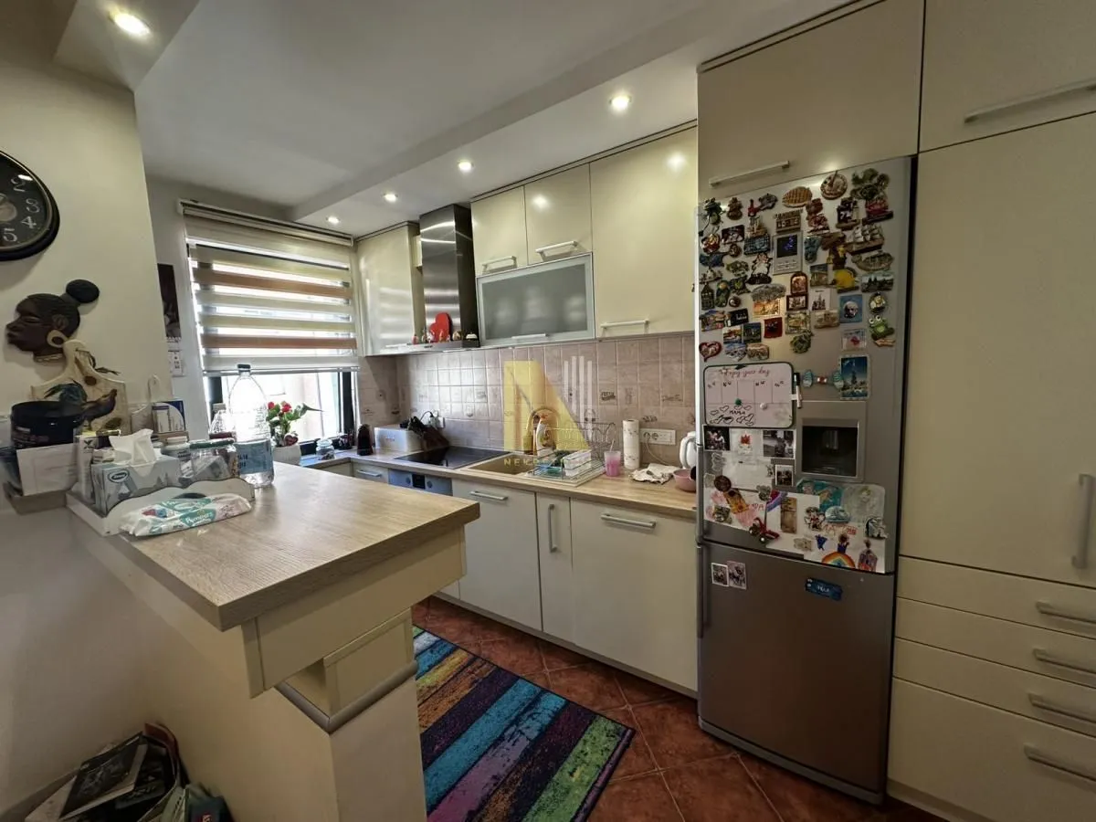 Prodaja, četvorosoban stan, 116m², Grbavica, Novi Sad Sve Podlokacije