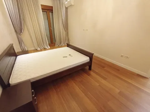 Sale, three bedroom apartment, 270m², Centar, Podgorica - image 24