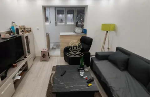 Izdavanje, četvorosoban stan, 70m², Voždovac Sve Podlokacije, Beograd - image 5