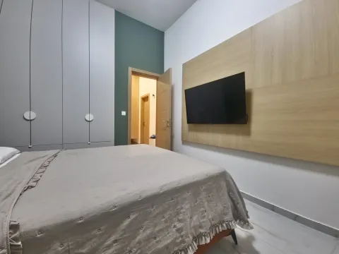 Rent, two bedroom apartment, 68m², Lastva Grbaljska, Kotor - image 8