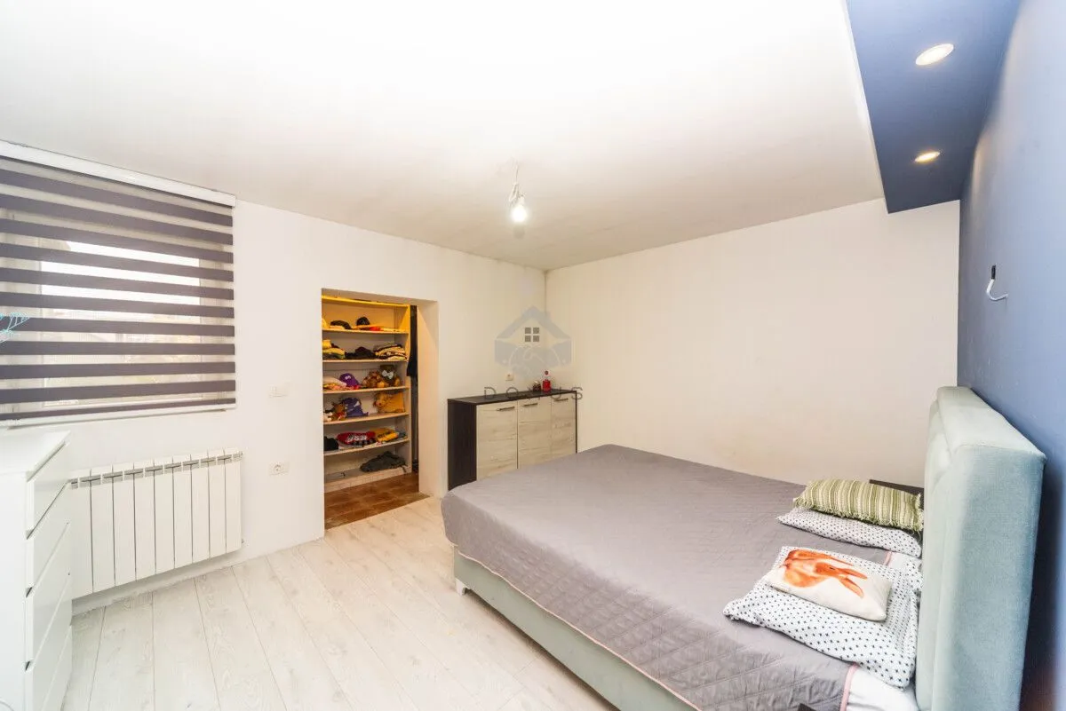 Prodaja, dvosoban stan, 150m², Stari Aerodrom, Podgorica