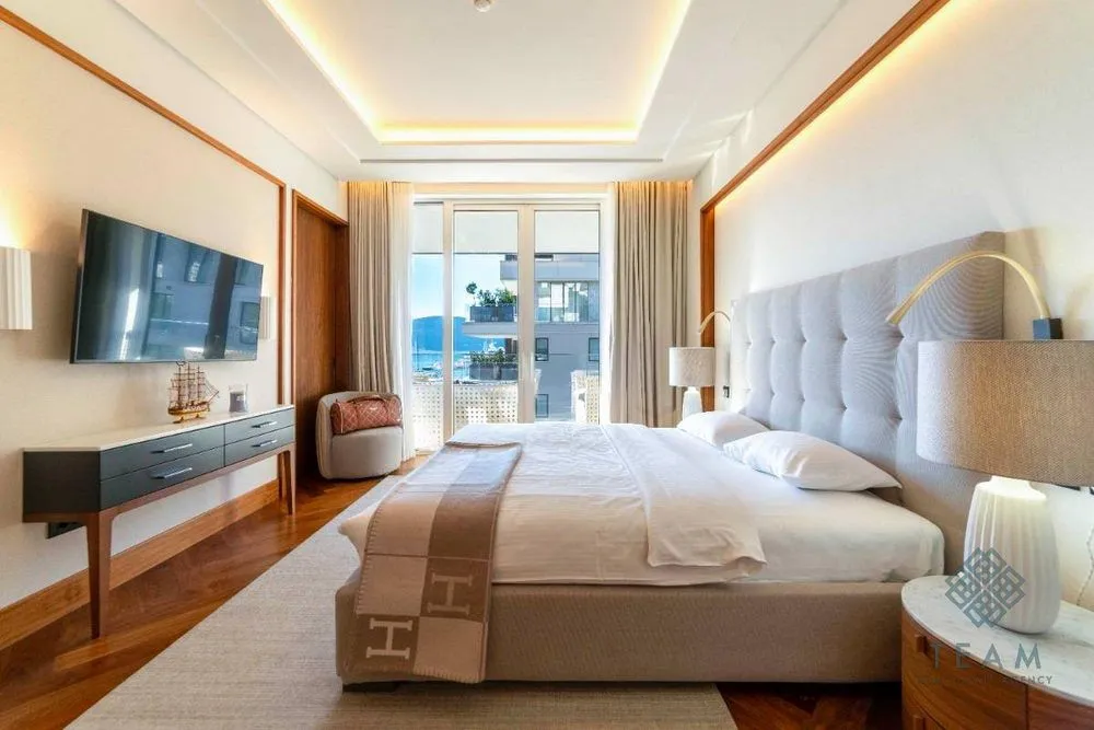 Sale, one bedroom apartment, 81m², Porto Montenegro, Tivat