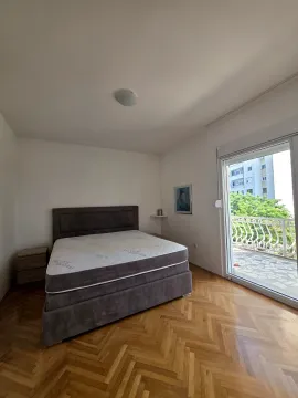 Rent, three bedroom apartment, 130m², Preko Morače, Podgorica - image 8