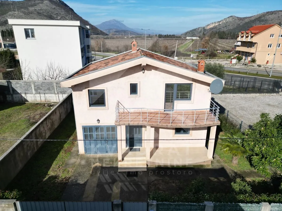 Rent, house, 170m², Gornja Gorica, Podgorica