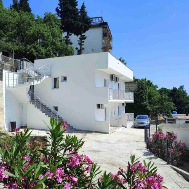 Prodaja, kuća, 180m², Sutomore, Bar