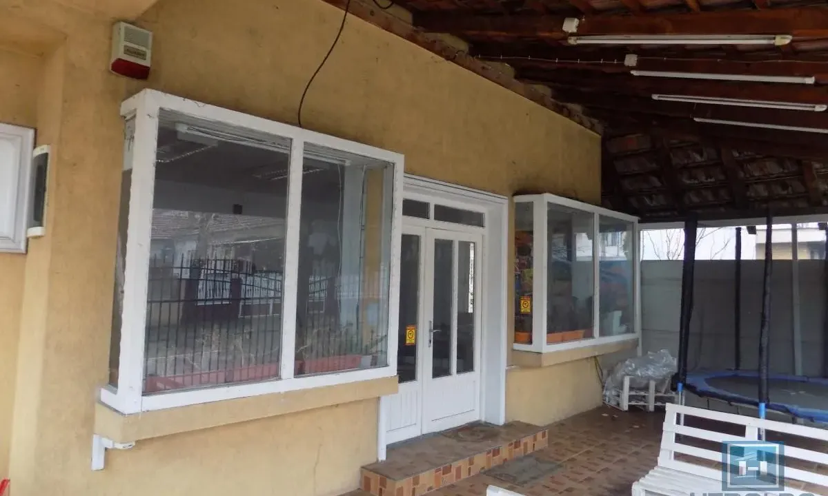 Rent, office space, 50m², XI Kongres, Paraćin