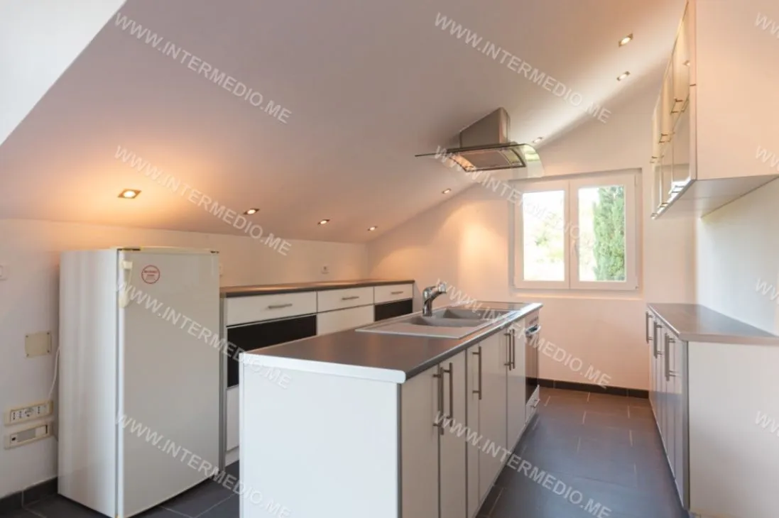 Prodaja, kuća, 231m², Sutorina, Herceg Novi