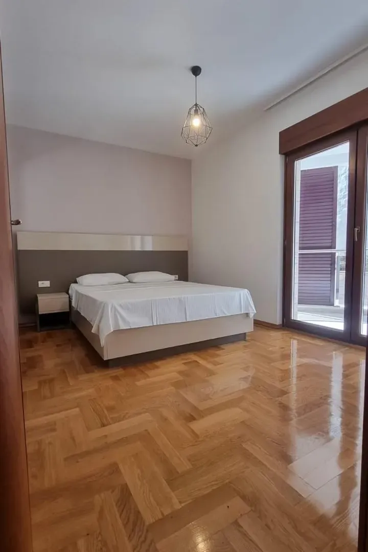 Prodaja, dvosoban stan, 130m², Bečići, Budva