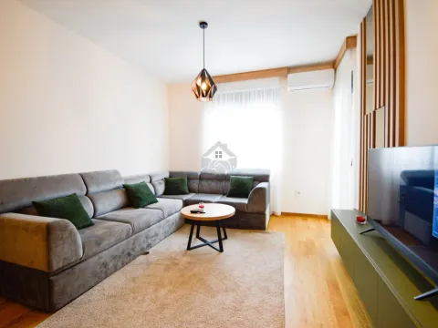 Izdavanje, jednosoban stan, 47m², City Kvart, Podgorica