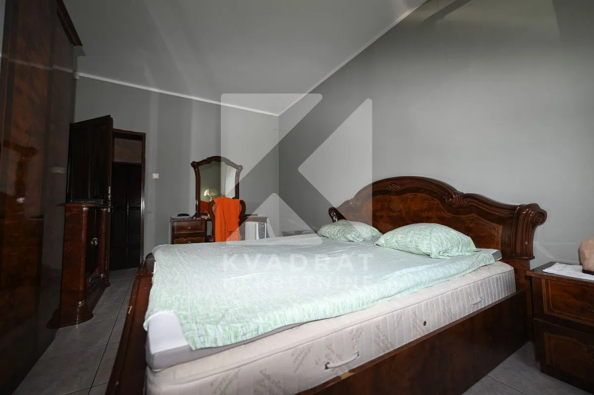 Prodaja, kuća, 250m², Donja Gorica, Podgorica