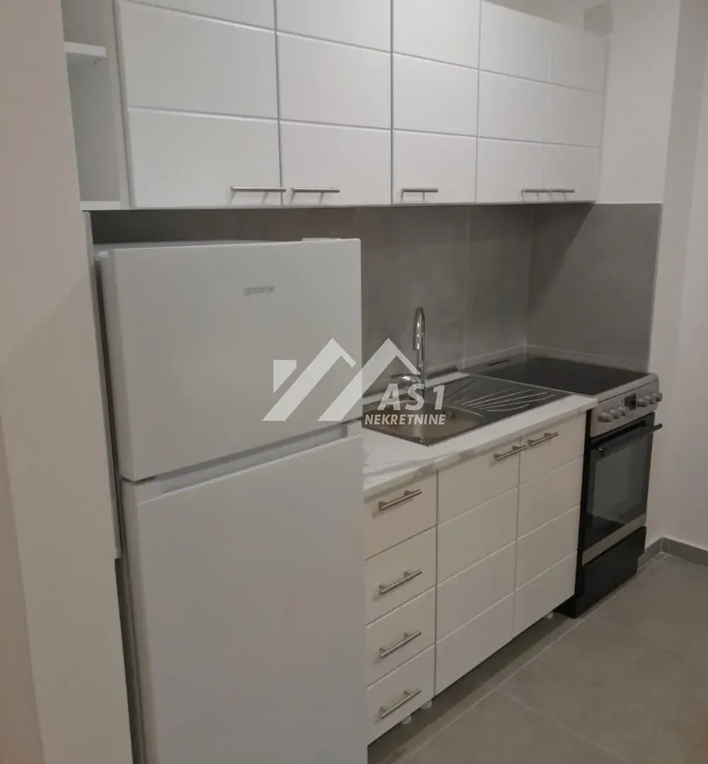 Izdavanje, dvosoban stan, 43m², Podbara, Novi Sad Sve Podlokacije