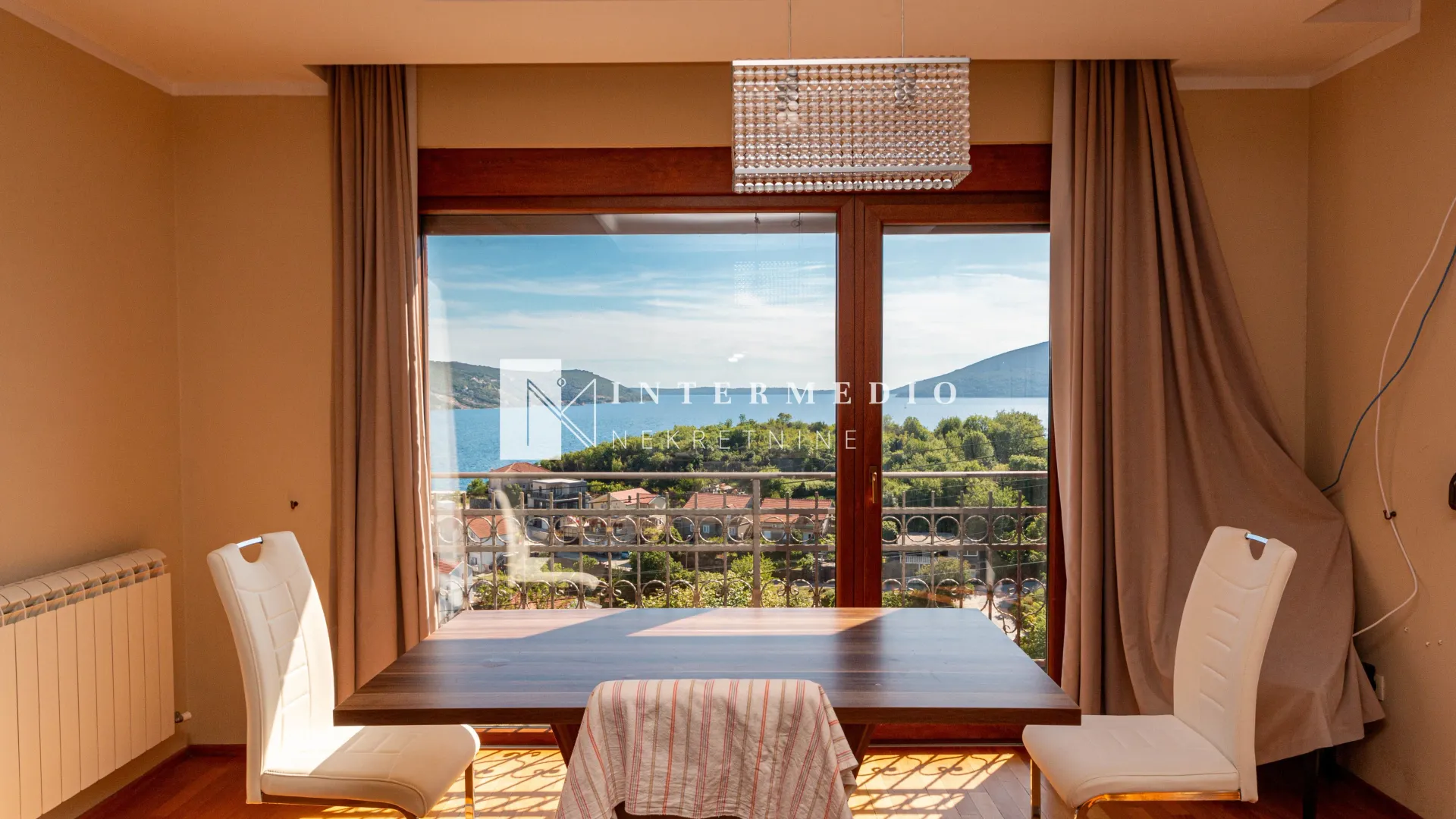 Prodaja, kuća, 227m², Zelenika, Herceg Novi