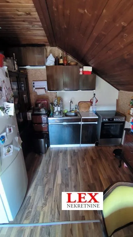 Sale, apartment, 140m², Julino Brdo, Beograd