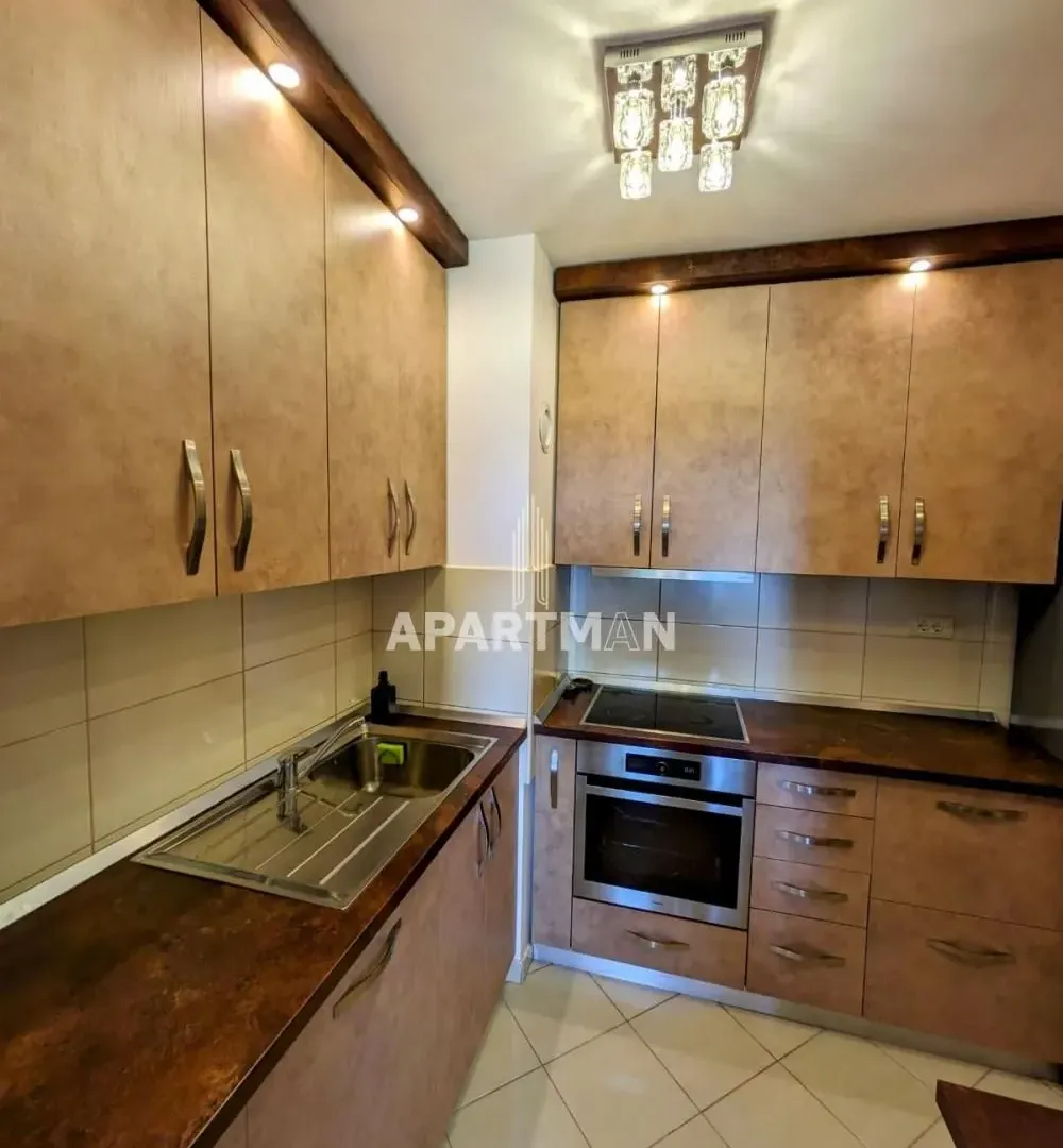 Rent, three bedroom apartment, 84m², Voždovac Sve Podlokacije, Beograd