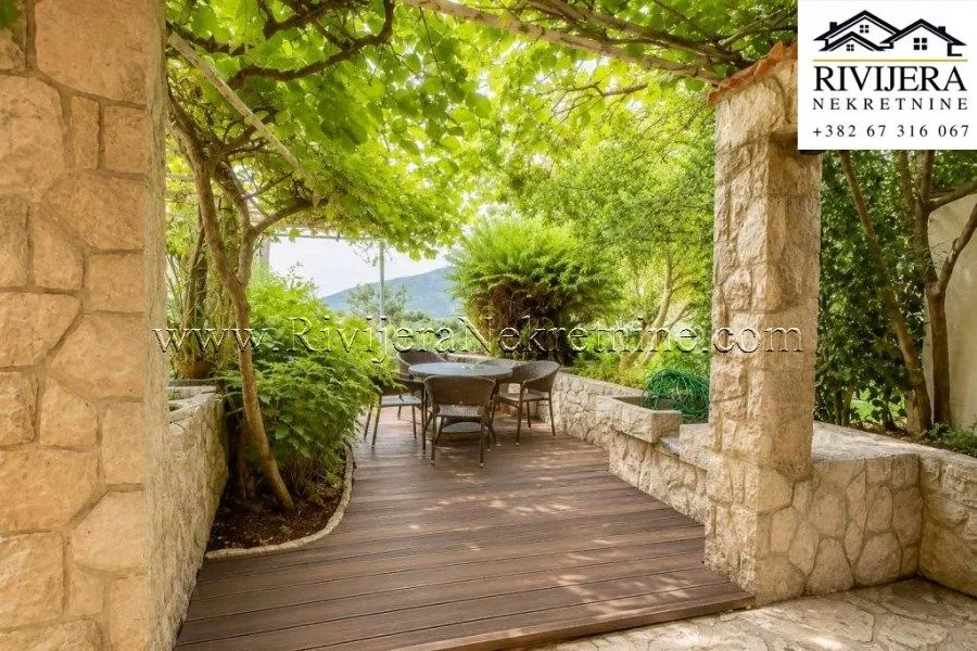 Prodaja, dvosoban stan, 109m², Savina, Herceg Novi