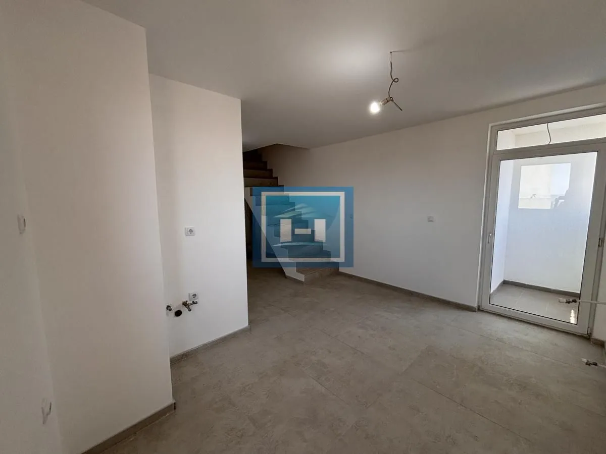 Prodaja, dvosoban stan, 83m², Centar, Jagodina