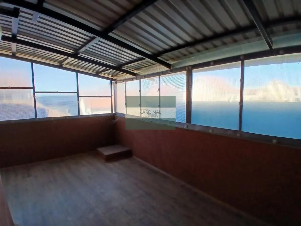 Sale, house, 536m², XI Kongres, Paraćin