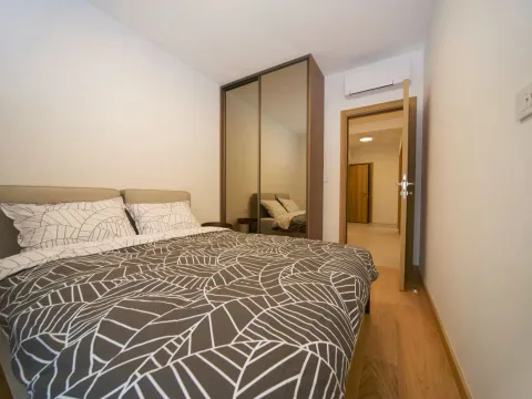 Izdavanje, dvosoban stan, 80m², City Kvart, Podgorica - image 12