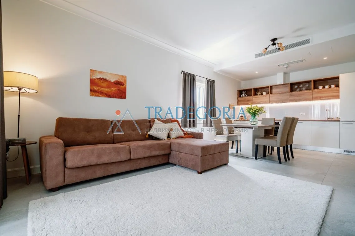 Prodaja, dvosoban stan, 85m², Radovići, Tivat