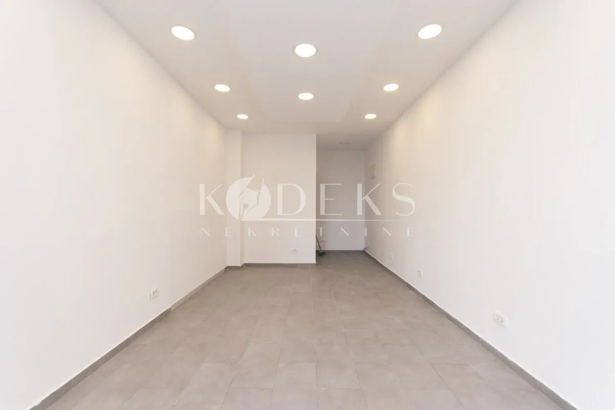 Rent, office space, 27m², Pobrežje, Podgorica