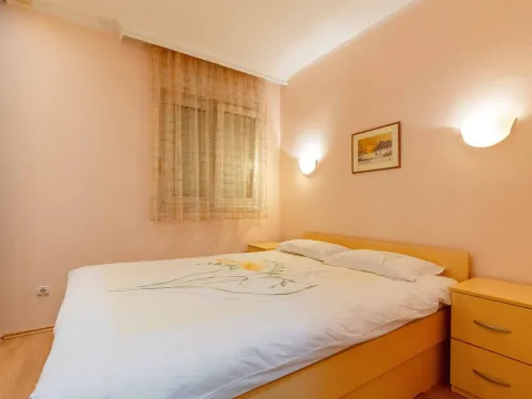 Sale, two bedroom apartment, 80m², Budva, Crna Gora - image 10