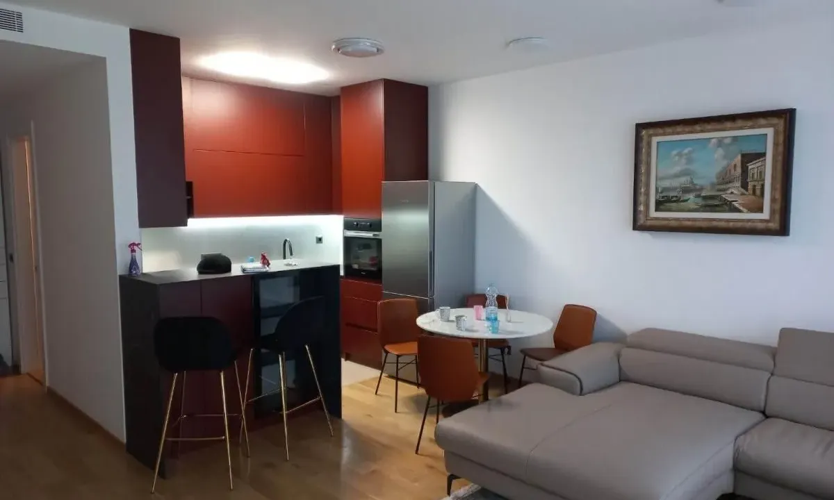 Izdavanje, dvosoban stan, 55m², Stari Grad, Beograd