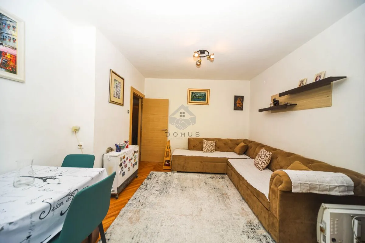 Izdavanje, trosoban stan, 70m², Centar, Podgorica