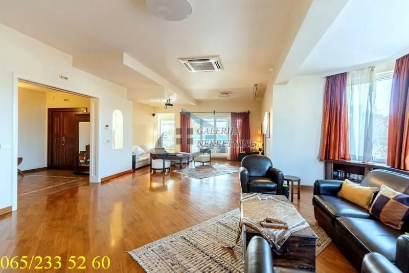 Prodaja, stan, 375m², Voždovac Sve Podlokacije, Beograd