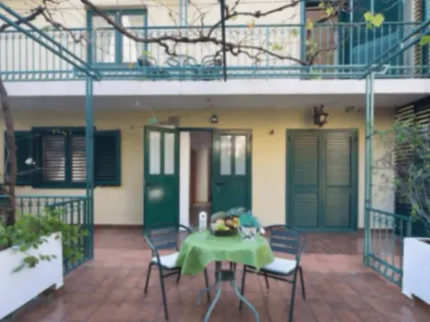 Rent, apartment, 80m², Podkošljun, Budva - image 9