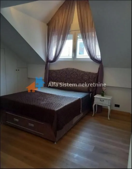 Rent, apartment, 120m², Senjak, Beograd