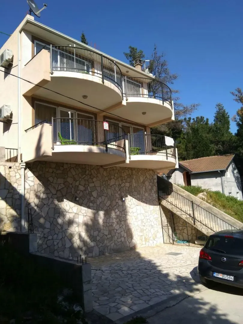 Prodaja, kuća, 190m², Šušanj, Bar