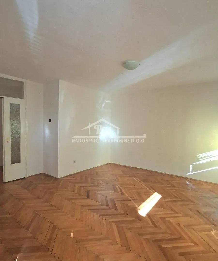 Rent, one bedroom apartment, 51m², Čukarica, Beograd
