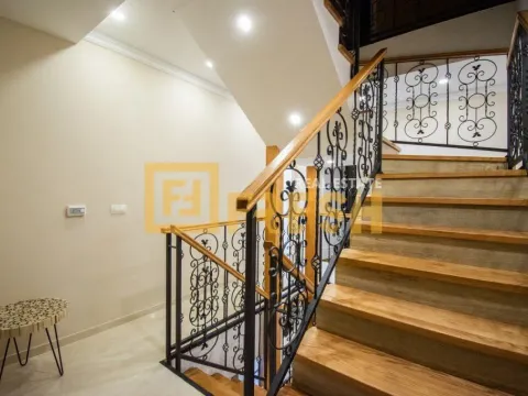 Prodaja, kuća, 371m², Tivat, Crna Gora - image 13