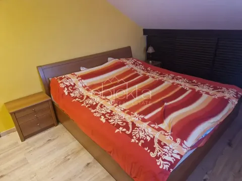 Izdavanje, stan, 81m², Tivat, Crna Gora - image 3