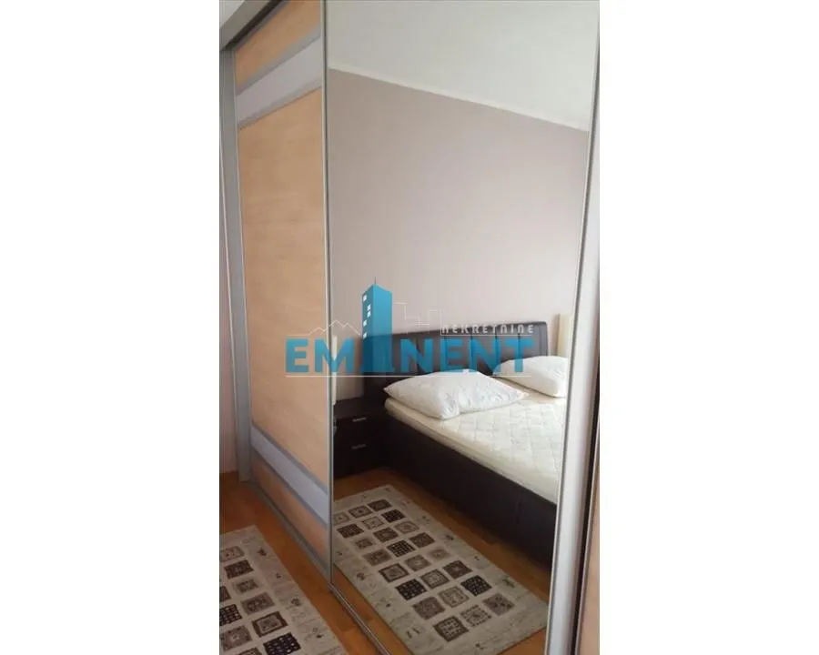 Rent, four bedroom apartment, 105m², Novi Beograd Blok 67, Novi Beograd Sve Podlokacije