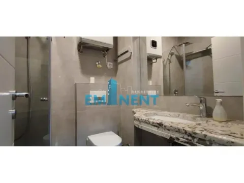 Izdavanje, četvorosoban stan, 120m², Stari Grad, Beograd - image 17