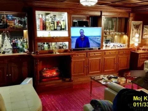 Prodaja, četvorosoban stan, 142m², Zemun Centar, Zemun Sve Podlokacije - image 2